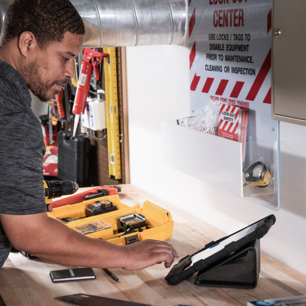 
                  
                    IPort Connect Pro Rugged Case on a workbench
                  
                